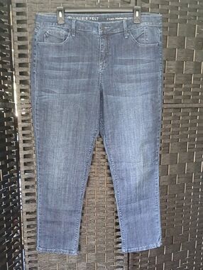 Laurie Felt Classic Weekender Crop Jeans Blue Wash Womens Sz14